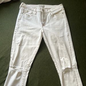 Abercrombie & Fitch white Harper skinny jeans size 6/28